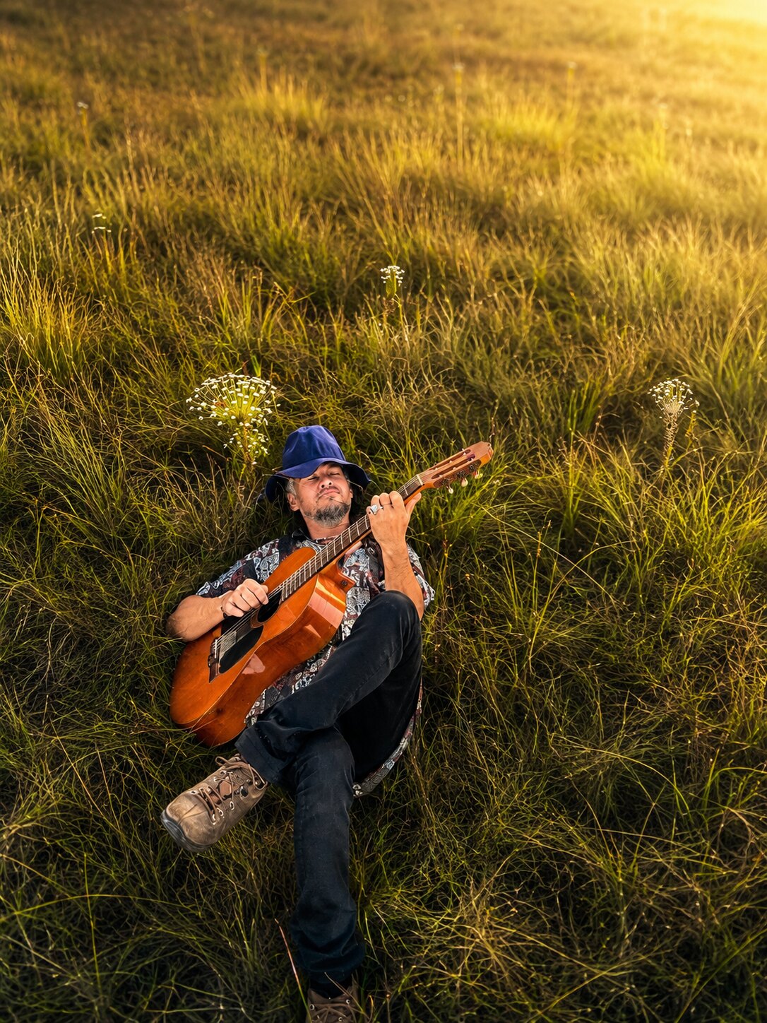 Sol Sebastián — músico e luthier na Chapada dos Veadeiros